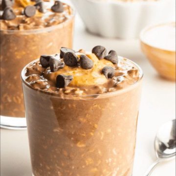 CHOCOLATE PB OVER NIGHT OATS, healthy meal delivery Vancouver, Foodie Fit