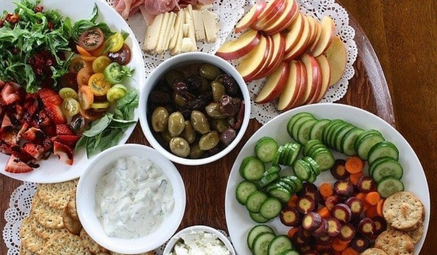 veggie plate and cheese and crackers, Ready-Made Meals Vancouver