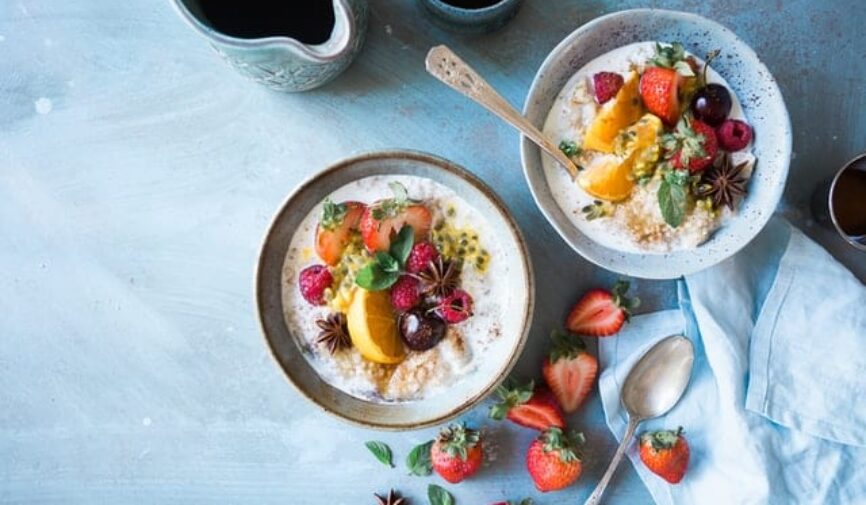 Fruit bowels with oats,6 Tips For Staying Healthy For Busy People, Meal Delivery Vancouver